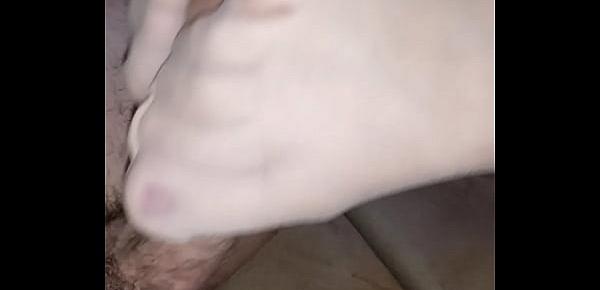  homemade footjob with white reinforced nylons